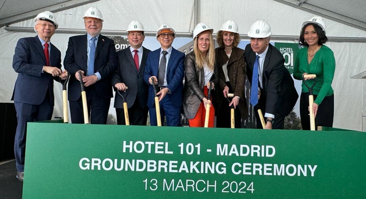 Both activities of Hotel101-Madrid were led by DoubleDragon Chairman Edgar Injap Sia II, Hotel101 CEO Hannah Yulo-Luccini, and DoubleDragon Co-Chairman Tony Tan Caktiong.